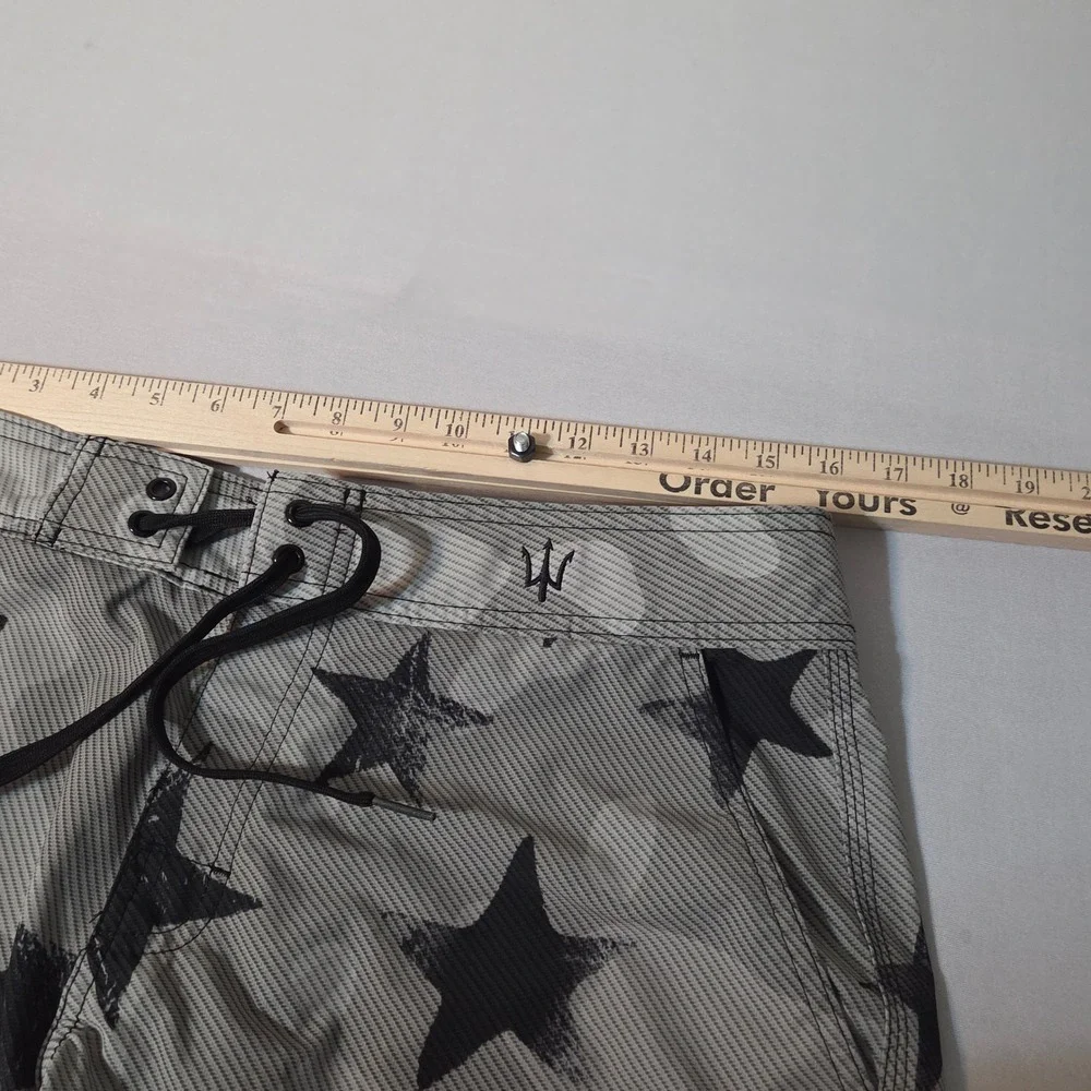 Forged Board Shorts Mens 32 Gray Stars and Stripes Camo‎ Patriotic Swim Trunks